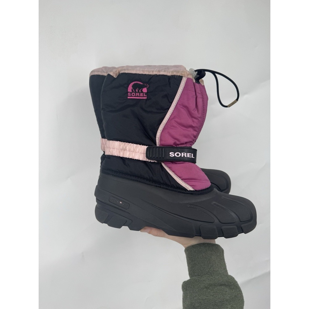 Sorel Flurry Winter Snow Boot Women 7 Pink‎ Black Gorpcore Athletic Insulated